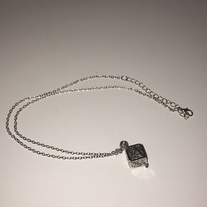 necklace with box design